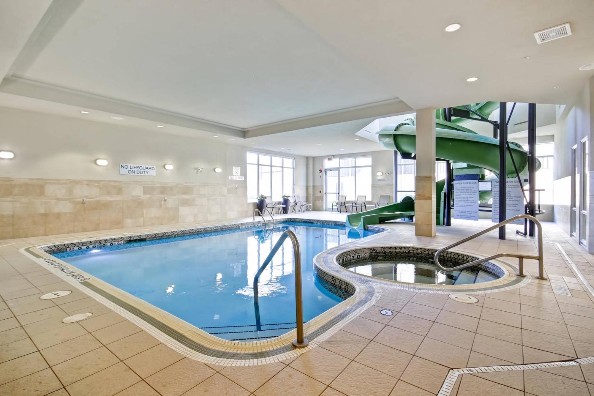 Fairfield Inn & Suites By Marriott Guelph Exterior photo