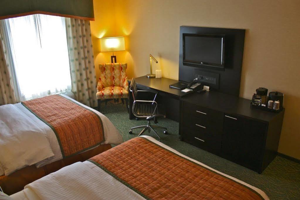 Fairfield Inn & Suites By Marriott Guelph Exterior photo