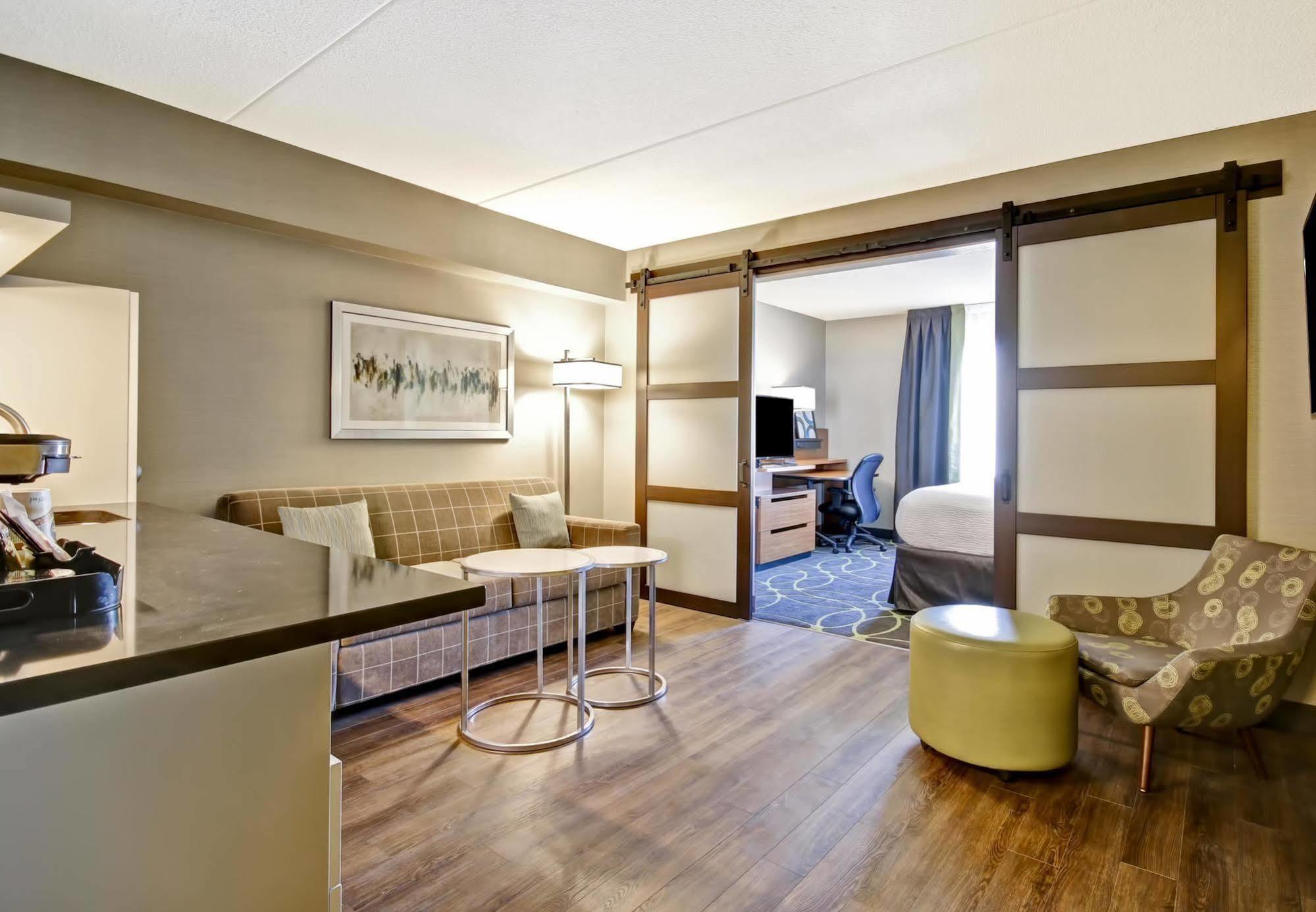 Fairfield Inn & Suites By Marriott Guelph Exterior photo